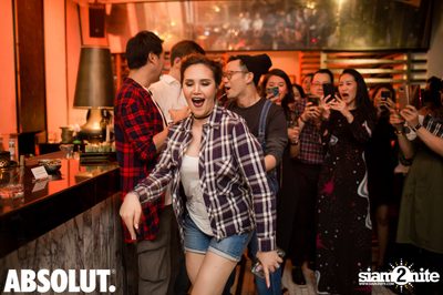 90s Icon Party with VOGUE Magazine at VOGUE Lounge — photo 42