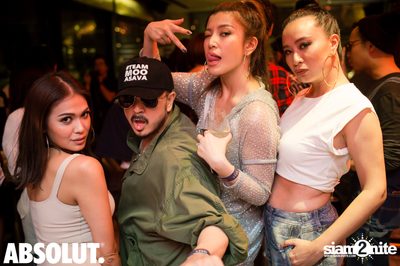 90s Icon Party with VOGUE Magazine at VOGUE Lounge — photo 46