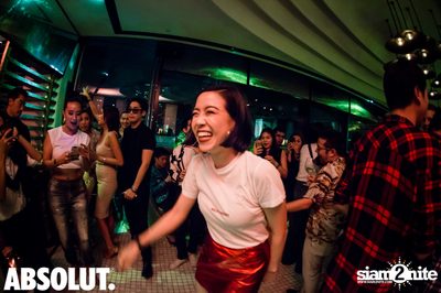 90s Icon Party with VOGUE Magazine at VOGUE Lounge — photo 65