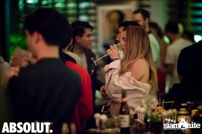 90s Icon Party with VOGUE Magazine at VOGUE Lounge — photo 89
