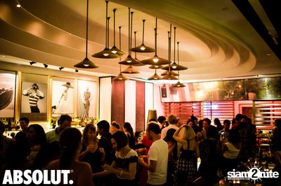 90s Icon Party with VOGUE Magazine at VOGUE Lounge — photo 105