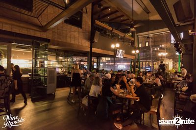 Friday Night at Wine Republic Thonglor — photo 3