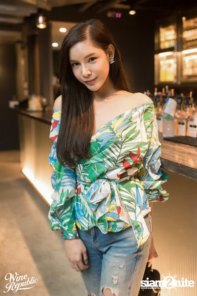Friday Night at Wine Republic Thonglor — photo 36