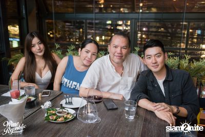 Friday Night at Wine Republic Thonglor — photo 40