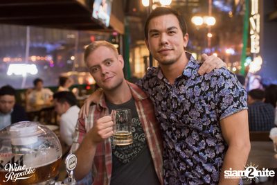 Friday Night at Wine Republic Thonglor — photo 49
