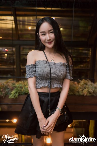 Friday Night at Wine Republic Thonglor — photo 54