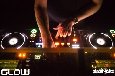 Nick Bril at GLOW — photo 7