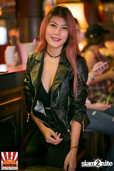 DJ Papermache & MC Sosmile at Warmupcafe Chiangmai — photo 12