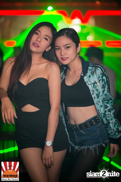 DJ Papermache & MC Sosmile at Warmupcafe Chiangmai — photo 14