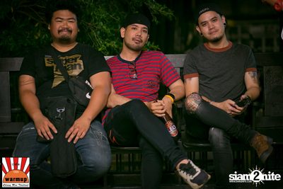 DJ Papermache & MC Sosmile at Warmupcafe Chiangmai — photo 21