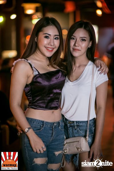 DJ Papermache & MC Sosmile at Warmupcafe Chiangmai — photo 28