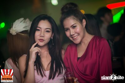 DJ Papermache & MC Sosmile at Warmupcafe Chiangmai — photo 63
