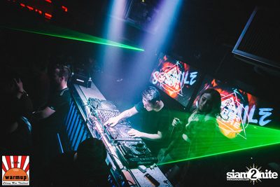 DJ Papermache & MC Sosmile at Warmupcafe Chiangmai — photo 85
