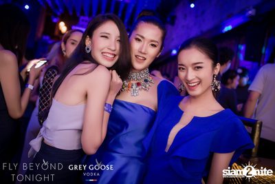 Flash Fridays pres. RayRay & Mindset at CE LA VI — photo 121