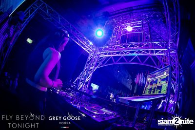 Flash Fridays pres. RayRay & Mindset at CE LA VI — photo 139