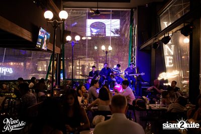 Friday Night at Wine Republic Thonglor — photo 2