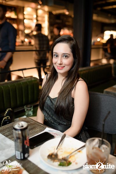 Friday Night at Wine Republic Thonglor — photo 8