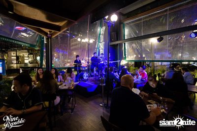 Friday Night at Wine Republic Thonglor — photo 29