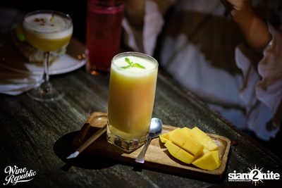 Friday Night at Wine Republic Thonglor — photo 85