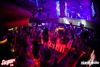 Beast Mode (Red Bull Thre3Style Champion) ที่ ชูการ์ คลับ — photo 44