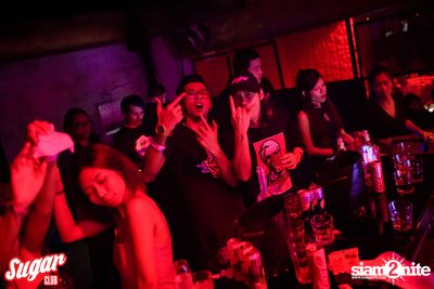 Beast Mode (Red Bull Thre3Style Champion) ที่ ชูการ์ คลับ — photo 128
