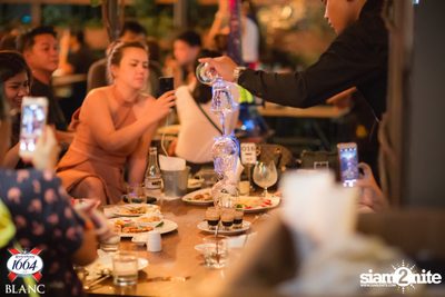Pop & Wan at 7th Street Bar & Bistro — photo 39