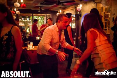 Parisian Chic Party at Revolucion Cocktail — photo 77