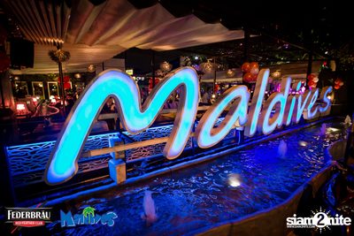 Federbrau: Singto Numchok & Wan Thanakrit at Maldives Resort Bar — photo 1