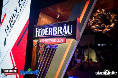Federbrau: Singto Numchok & Wan Thanakrit at Maldives Resort Bar — photo 3