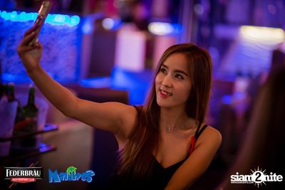 Federbrau: Singto Numchok & Wan Thanakrit at Maldives Resort Bar — photo 39