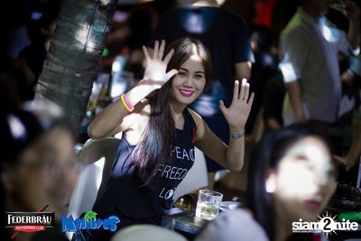 Federbrau: Singto Numchok & Wan Thanakrit at Maldives Resort Bar — photo 110