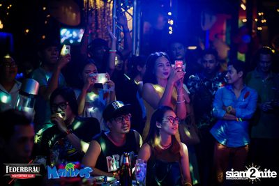Federbrau: Singto Numchok & Wan Thanakrit at Maldives Resort Bar — photo 126