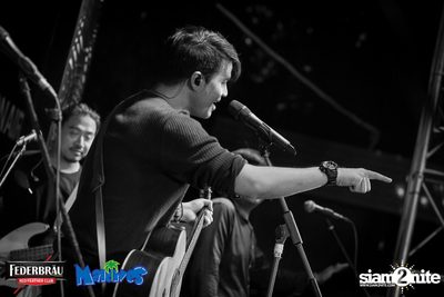 Federbrau: Singto Numchok & Wan Thanakrit at Maldives Resort Bar — photo 130