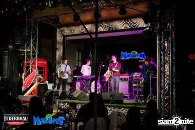 Federbrau: Singto Numchok & Wan Thanakrit at Maldives Resort Bar — photo 136