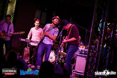 Federbrau: Singto Numchok & Wan Thanakrit at Maldives Resort Bar — photo 140