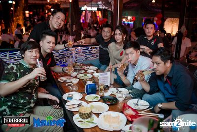 Federbrau: Singto Numchok & Wan Thanakrit at Maldives Resort Bar — photo 142