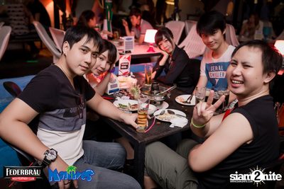 Federbrau: Singto Numchok & Wan Thanakrit at Maldives Resort Bar — photo 161