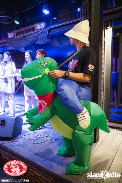 Za Day by Soda Singha: Songkran ที่ ซิกซ์ตี้ซิกซ์ สเตชั่น — photo 12