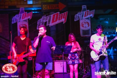 Za Day by Soda Singha: Songkran ที่ ซิกซ์ตี้ซิกซ์ สเตชั่น — photo 27