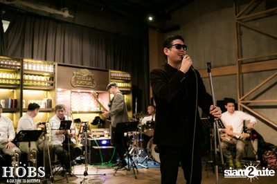 Nop Ponchamni และ The Groovetomatix-11 ที่ ฮอบส์ — photo 5