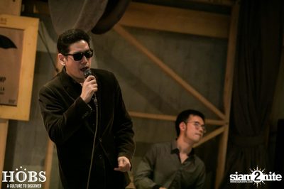 Nop Ponchamni และ The Groovetomatix-11 ที่ ฮอบส์ — photo 11