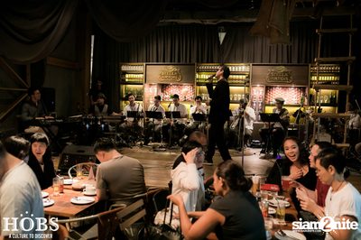 Nop Ponchamni และ The Groovetomatix-11 ที่ ฮอบส์ — photo 21