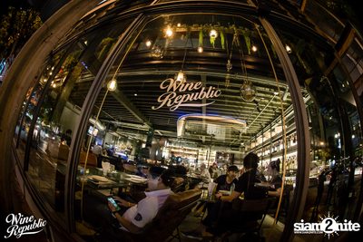 Friday Night at Wine Republic Thonglor — photo 6