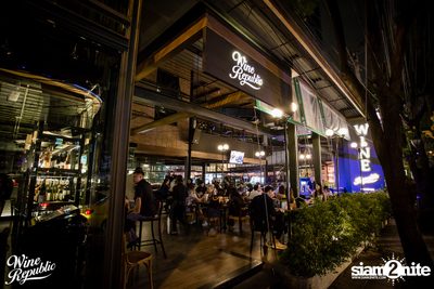 Friday Night at Wine Republic Thonglor — photo 7