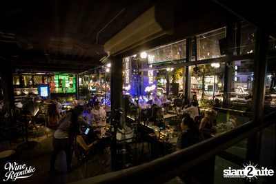 Friday Night at Wine Republic Thonglor — photo 11