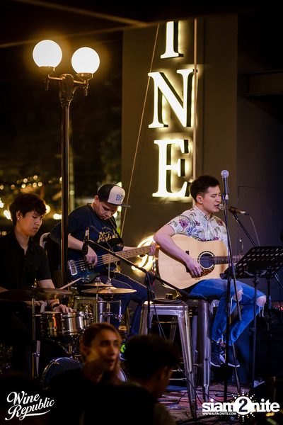 Friday Night at Wine Republic Thonglor — photo 23