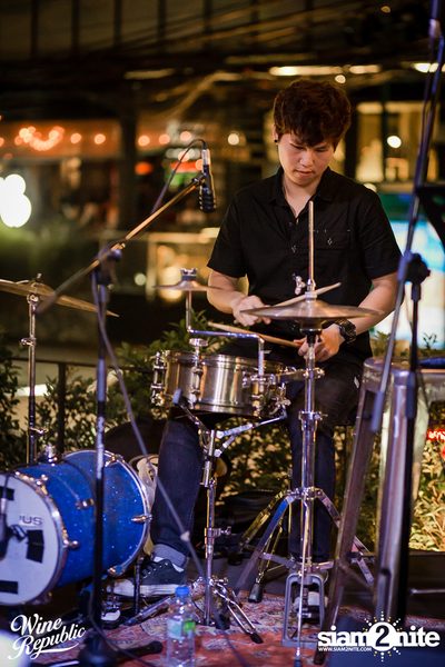 Friday Night at Wine Republic Thonglor — photo 26