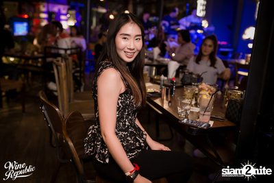 Friday Night at Wine Republic Thonglor — photo 45