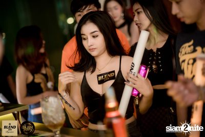Blen Party กับ Da Endorphine ที่ สน็อบ — photo 34