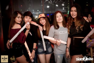 Blen Party กับ Da Endorphine ที่ สน็อบ — photo 42